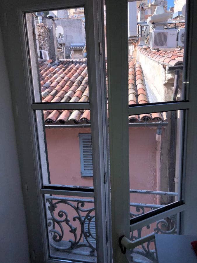A Deux Pas Du Palais Des Festivals , Deux Pieces Dans Le Bas Du Quartier Historique Du Suquet A Cannes Apartment Luaran gambar